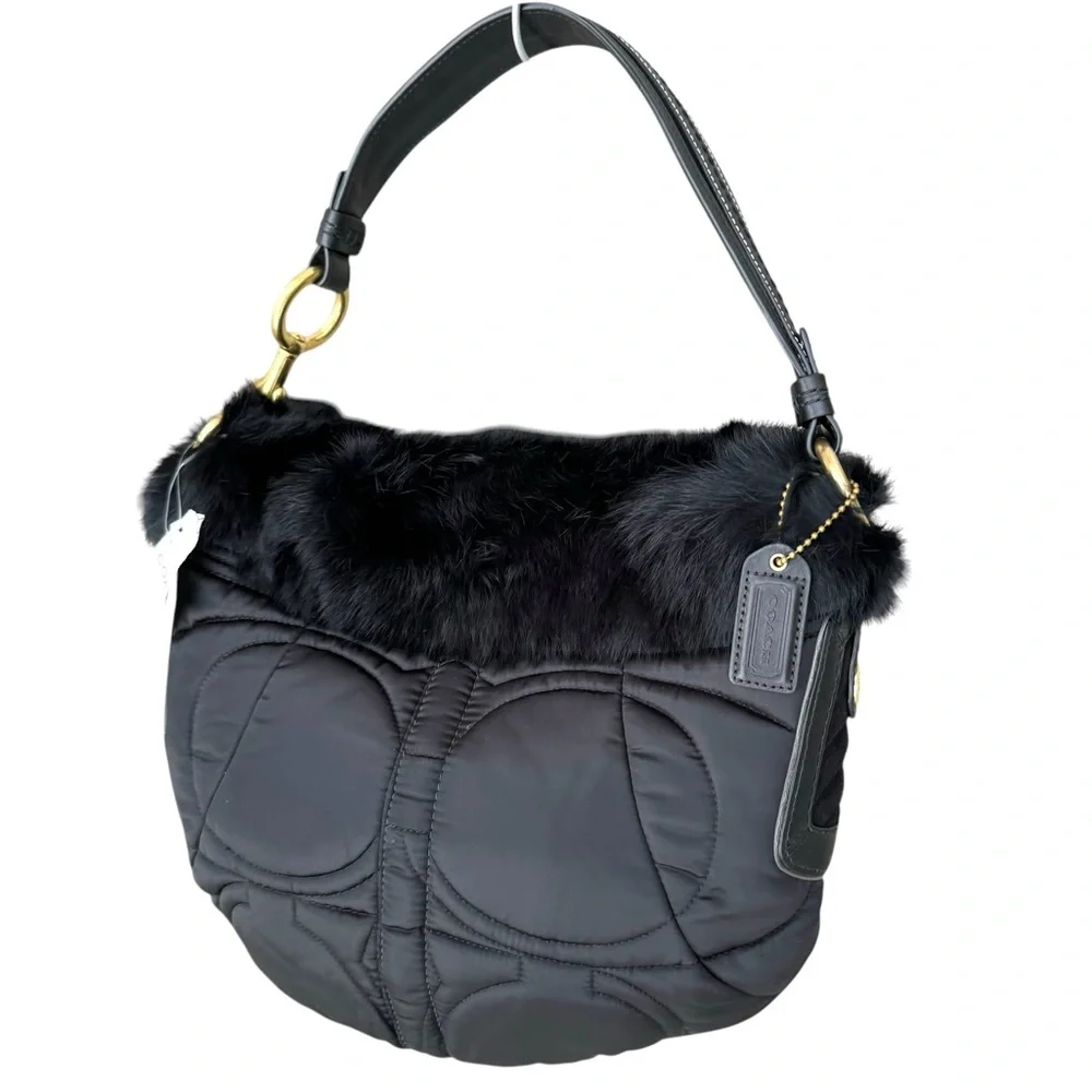 🆕 Coach Fur Signature Shoulder Bag Black Quilted Hobo